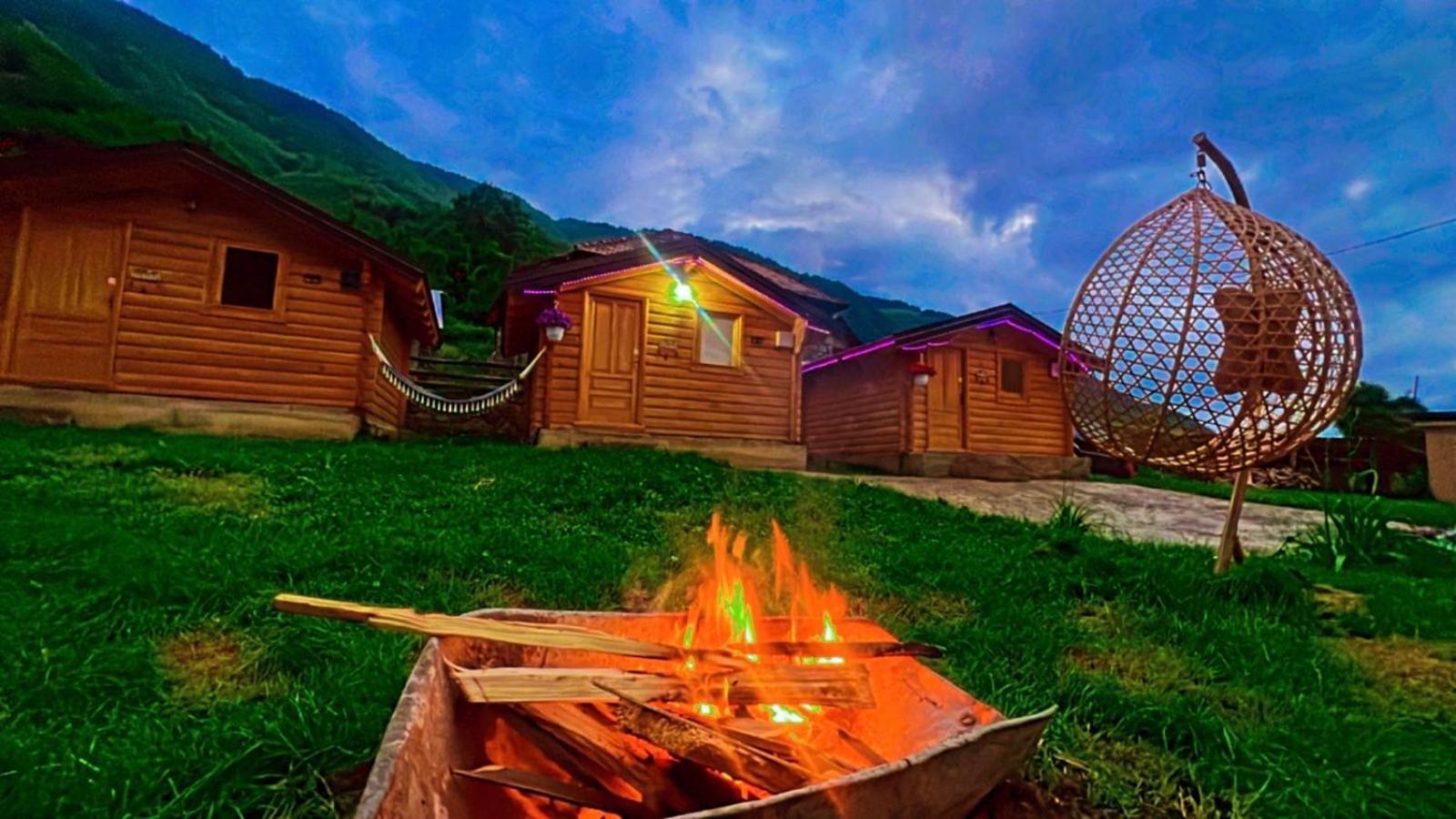 Dedushi Guesthouse &Wood Cabins-Camping Place Gusinje Bagian luar foto